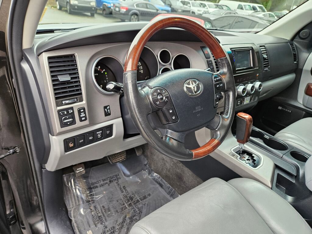 Used 2012 Toyota Sequoia Platinum image 31
