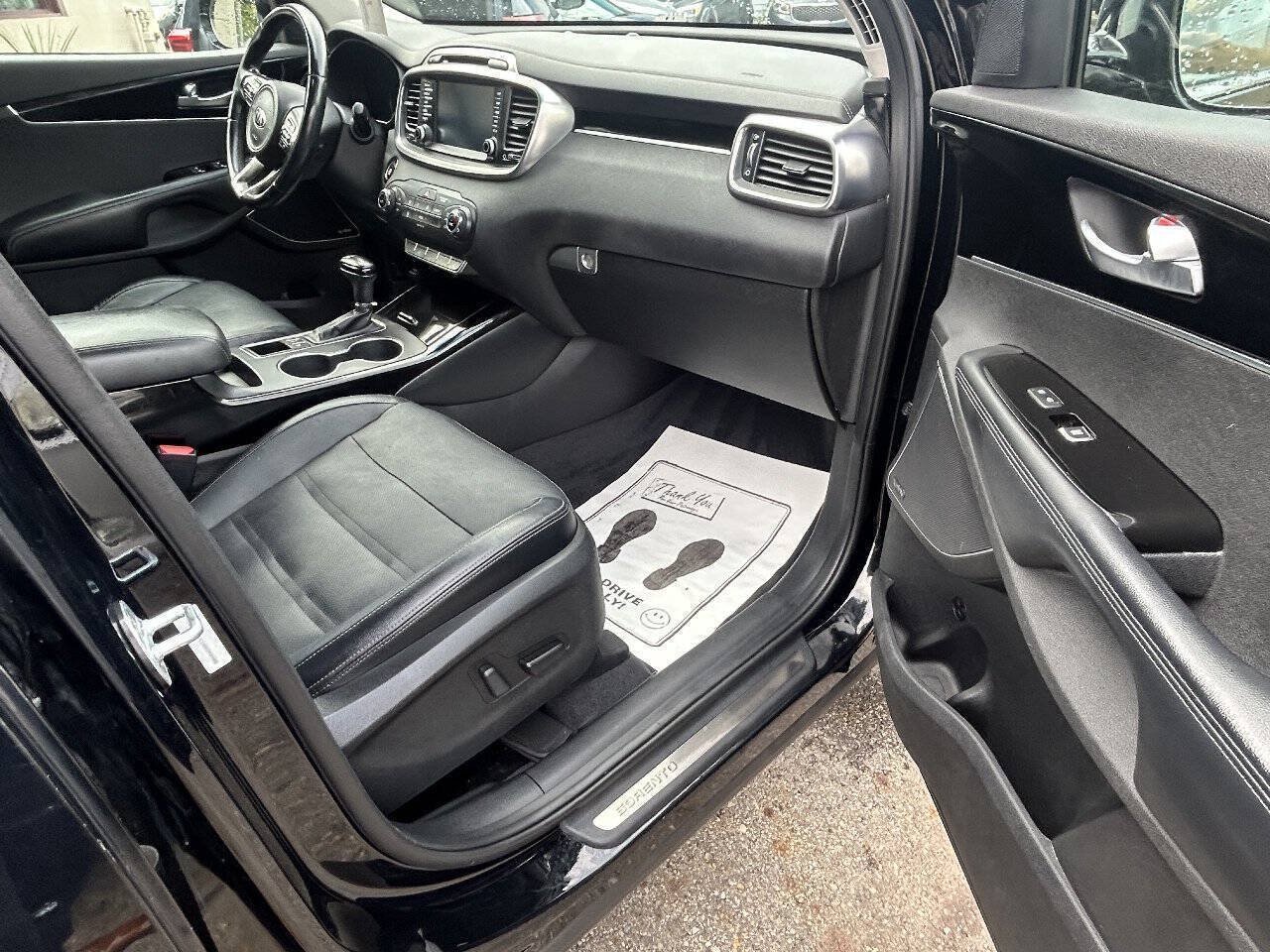 Used 2016 Kia Sorento SX AWD/4WD image 10
