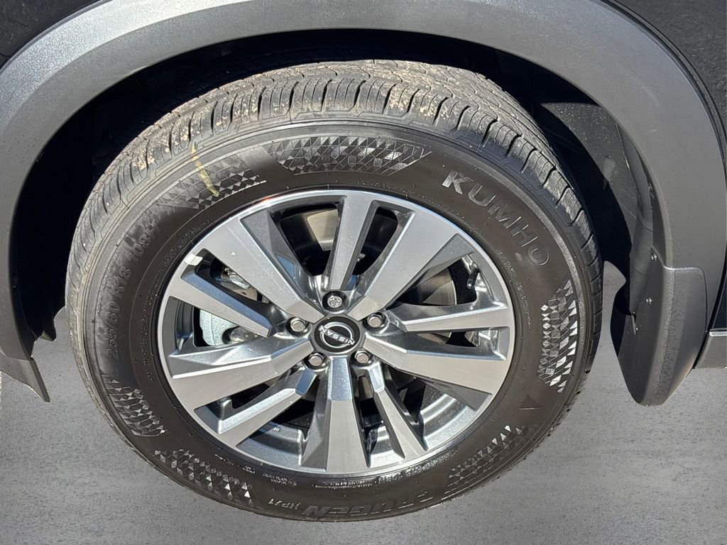 New 2025 Nissan Pathfinder SL image 12