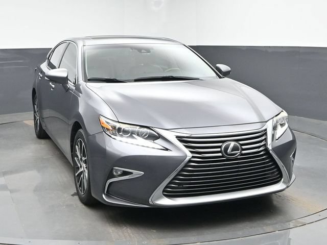 Used 2016 Lexus ES 350 w/ Luxury Package w/Wood Trim FWD image 2