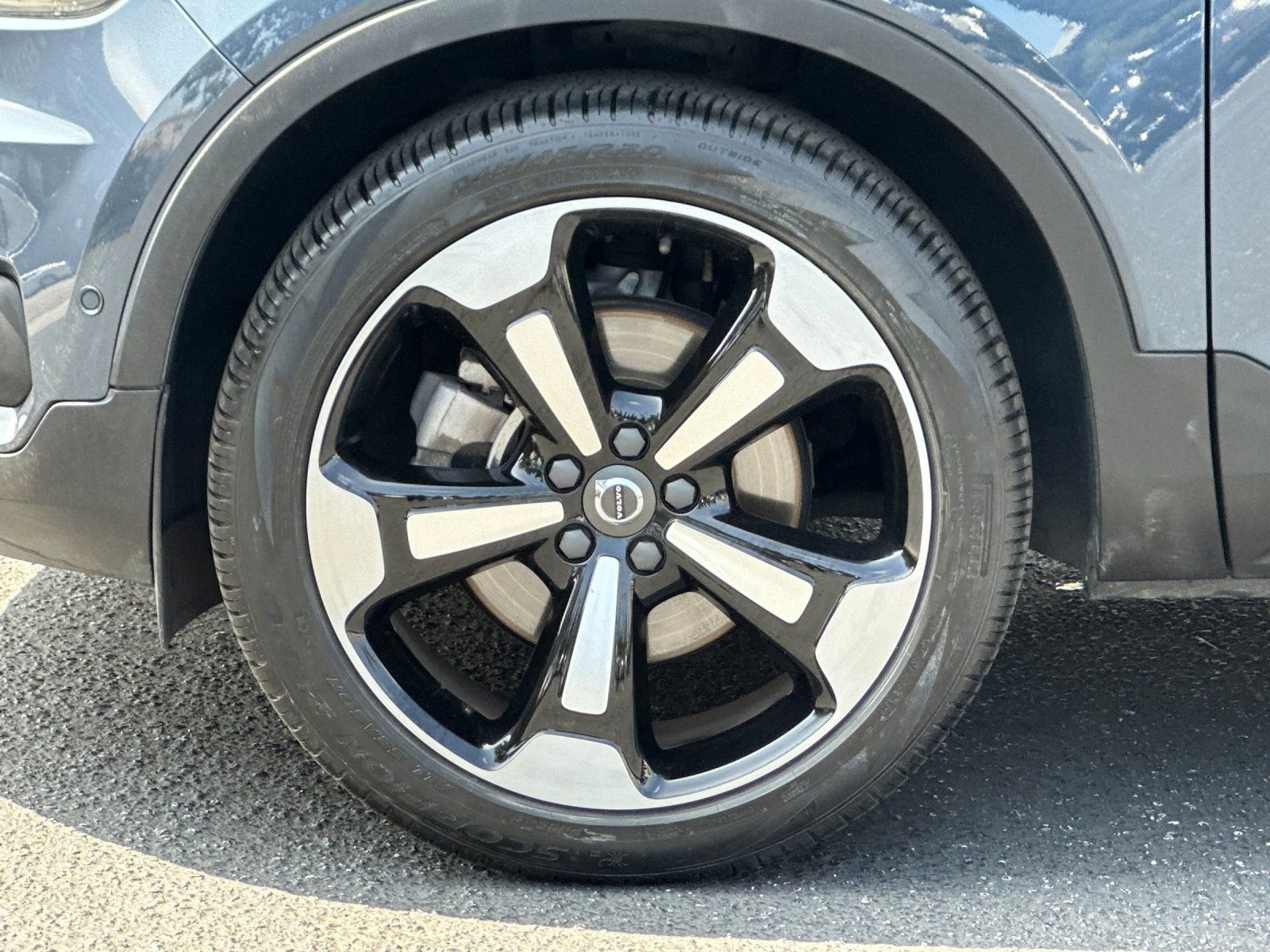 Used 2019 Volvo XC40 T5 Inscription AWD/4WD image 33
