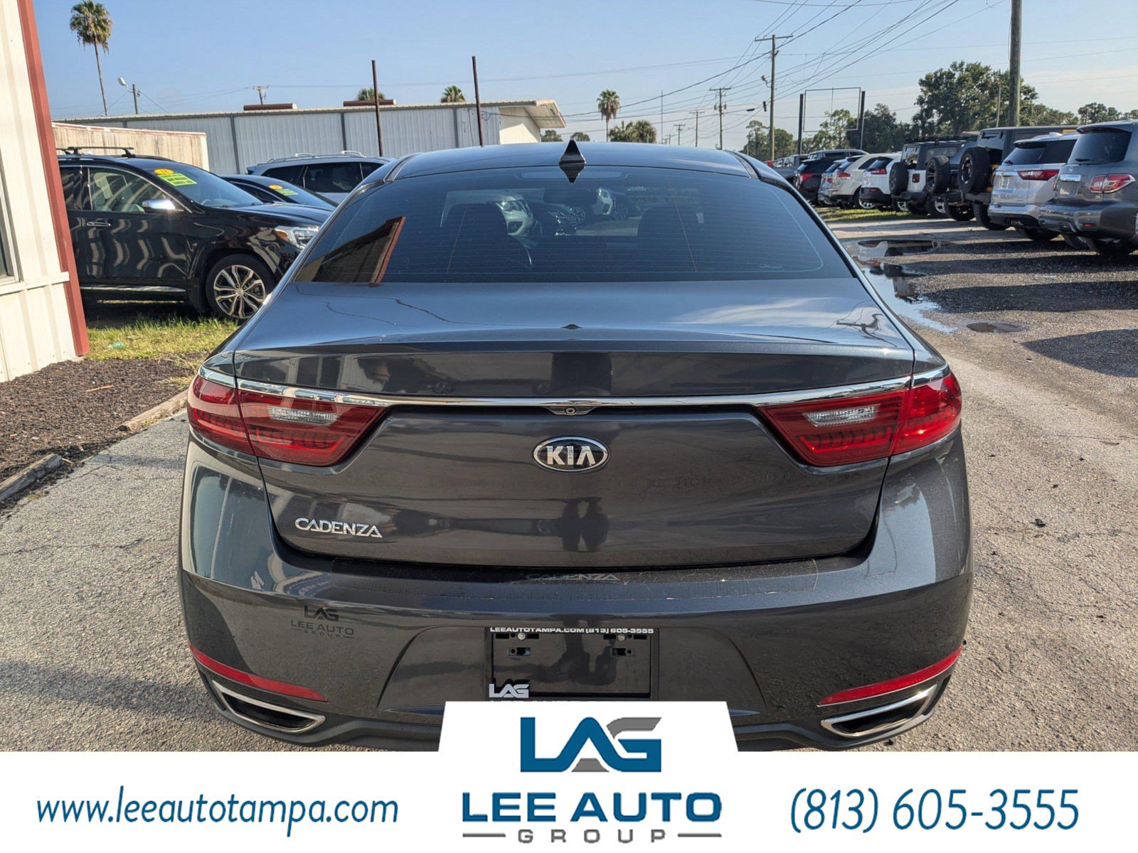 Used 2017 Kia Cadenza Premium image 5