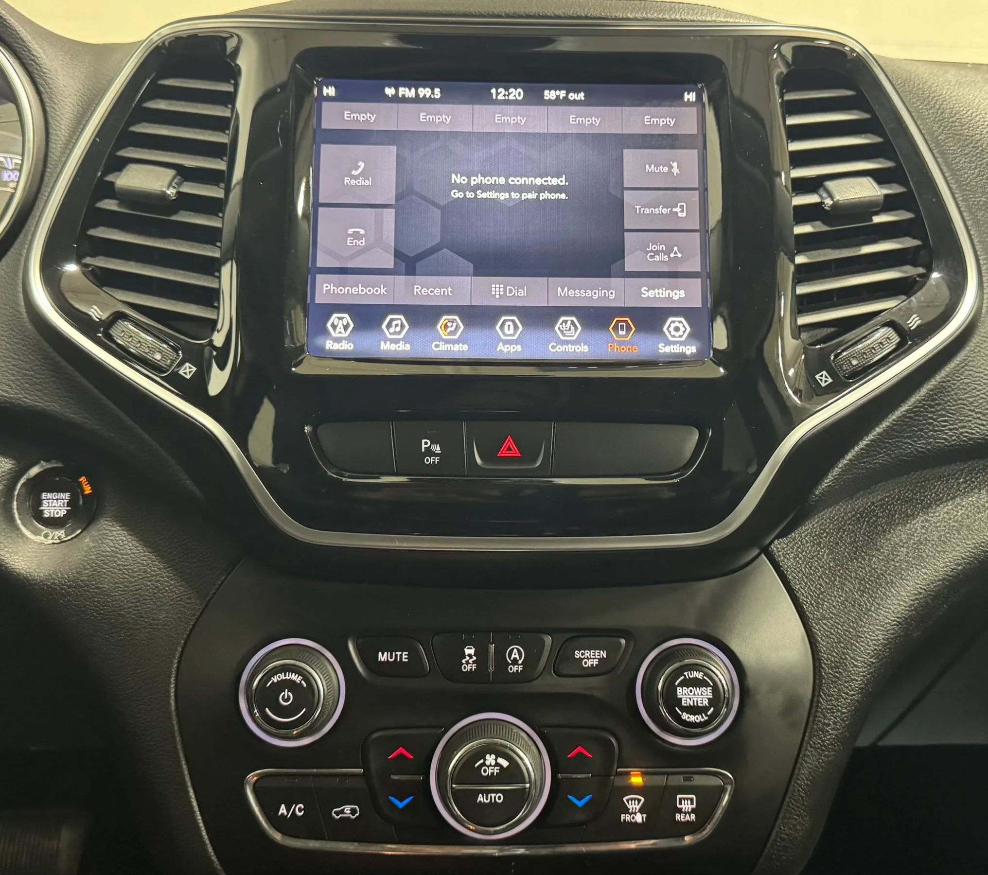 Used 2019 Jeep Cherokee Limited image 17