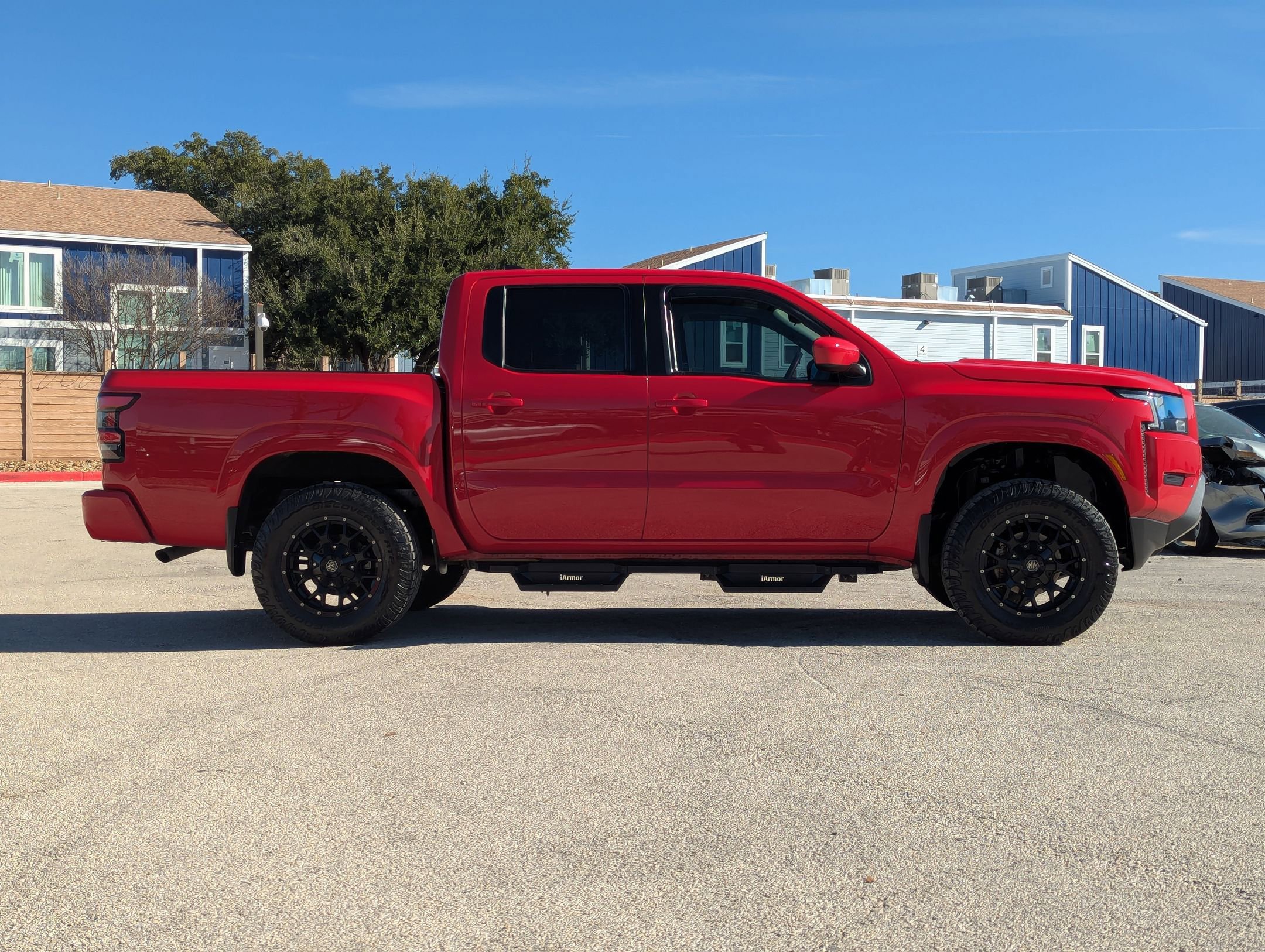 Used 2022 Nissan Frontier SV w/ Technology Package image 3