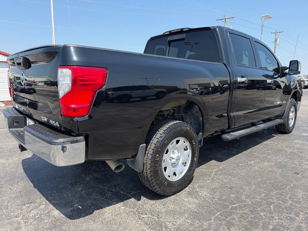 Used 2017 Nissan Titan SV AWD/4WD image 20