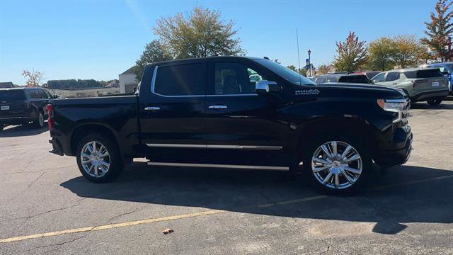 Used 2022 Chevrolet Silverado 1500 High Country w/ High Country Premium Package image 2