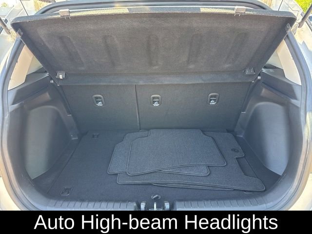Used 2020 Hyundai Venue SEL image 11