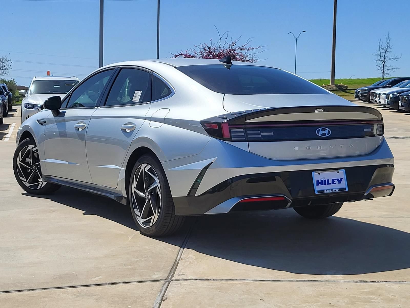 New 2026 Hyundai Sonata SEL FWD image 3