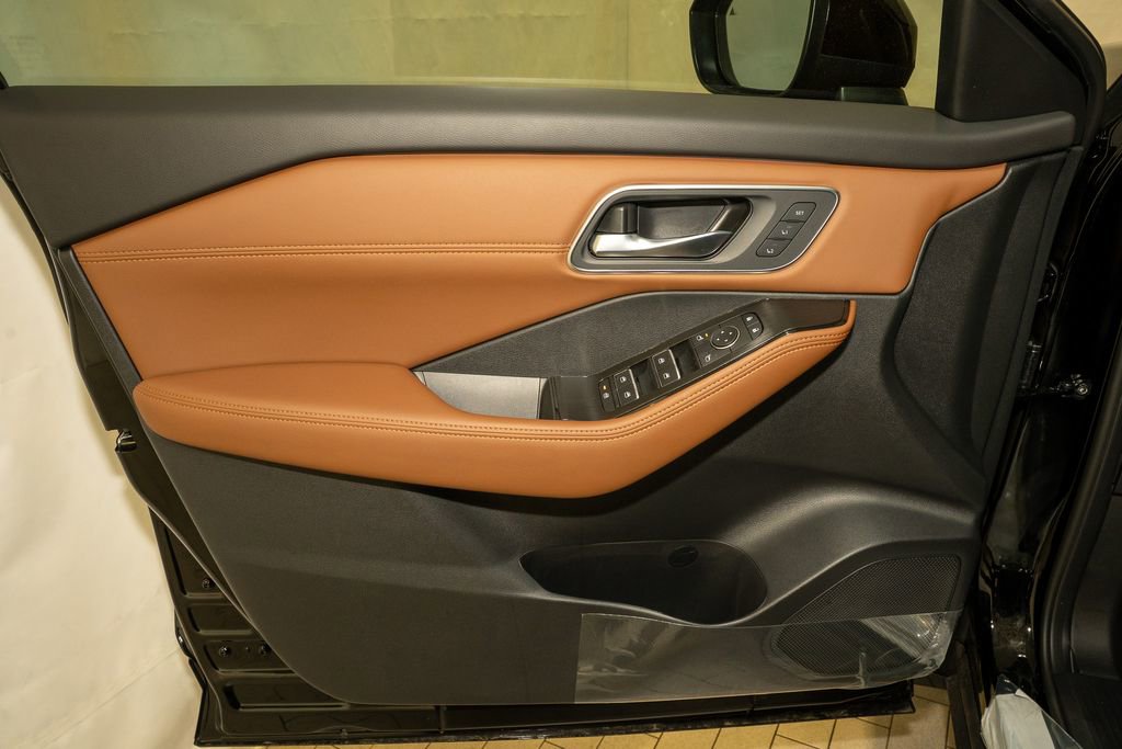 New 2026 Nissan Rogue Platinum w/ Platinum Premium Package image 17