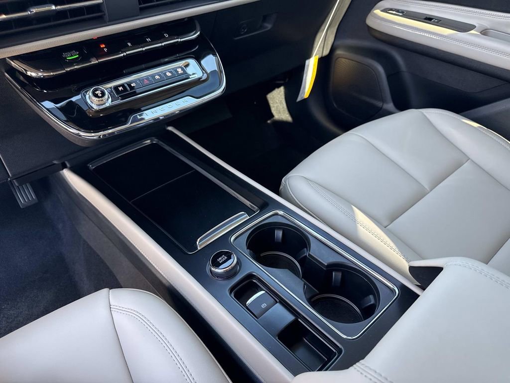 New 2026 Lincoln Corsair Premiere image 25