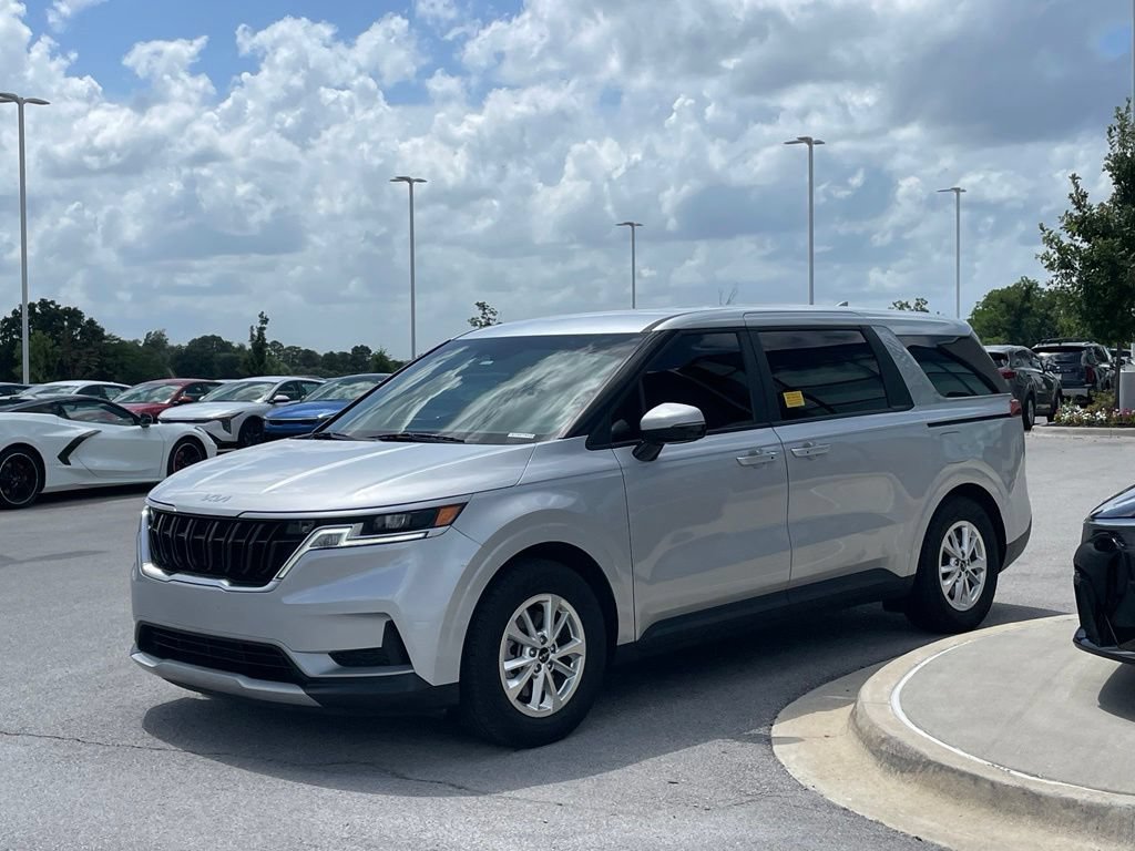 Certified 2022 Kia Carnival LX FWD image 4