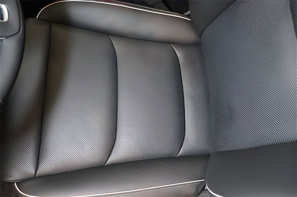 New 2026 Genesis GV70 2.5T Advanced image 10