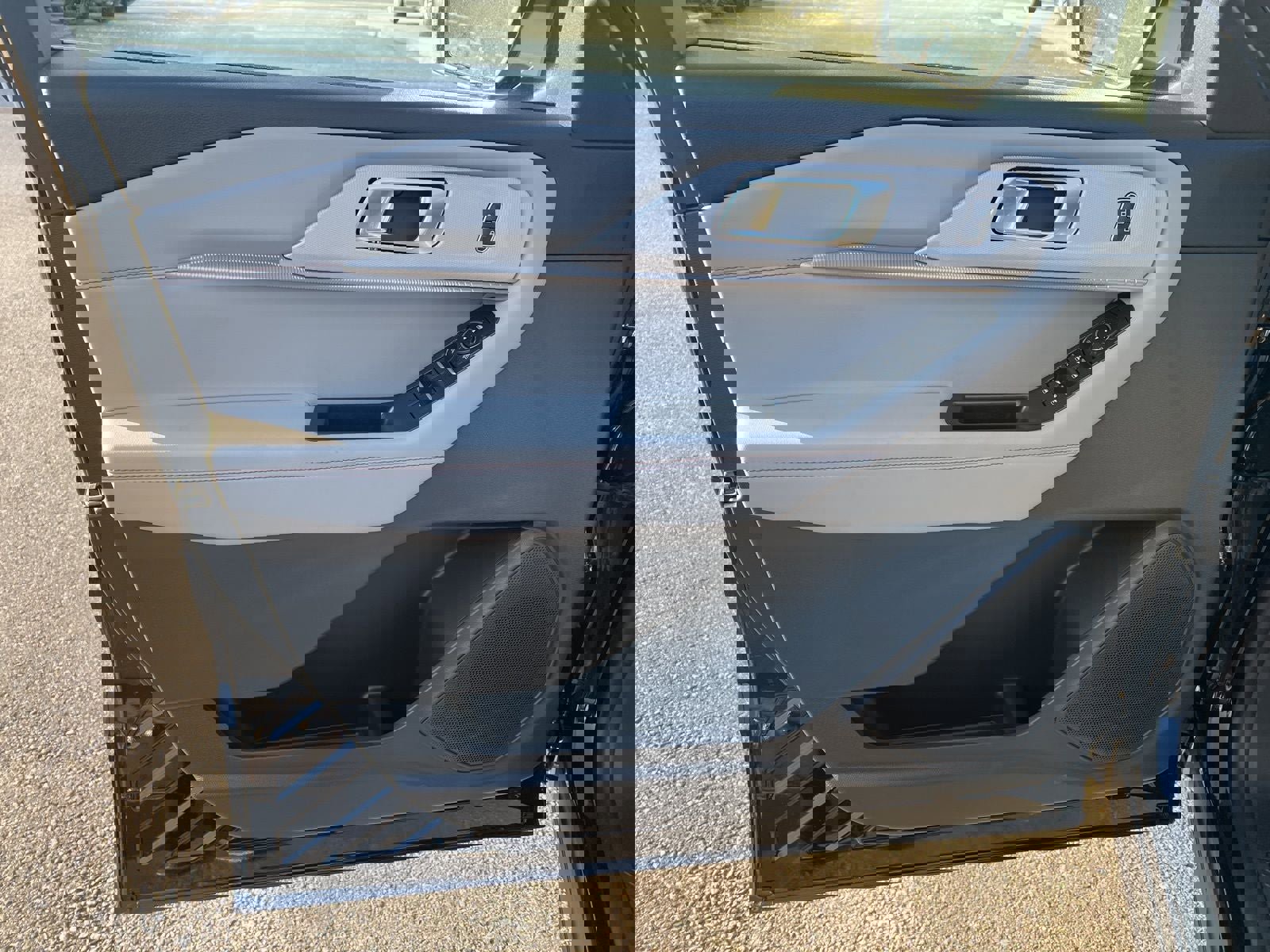 New 2025 Ford Explorer Active w/ Active Comfort Package image 17