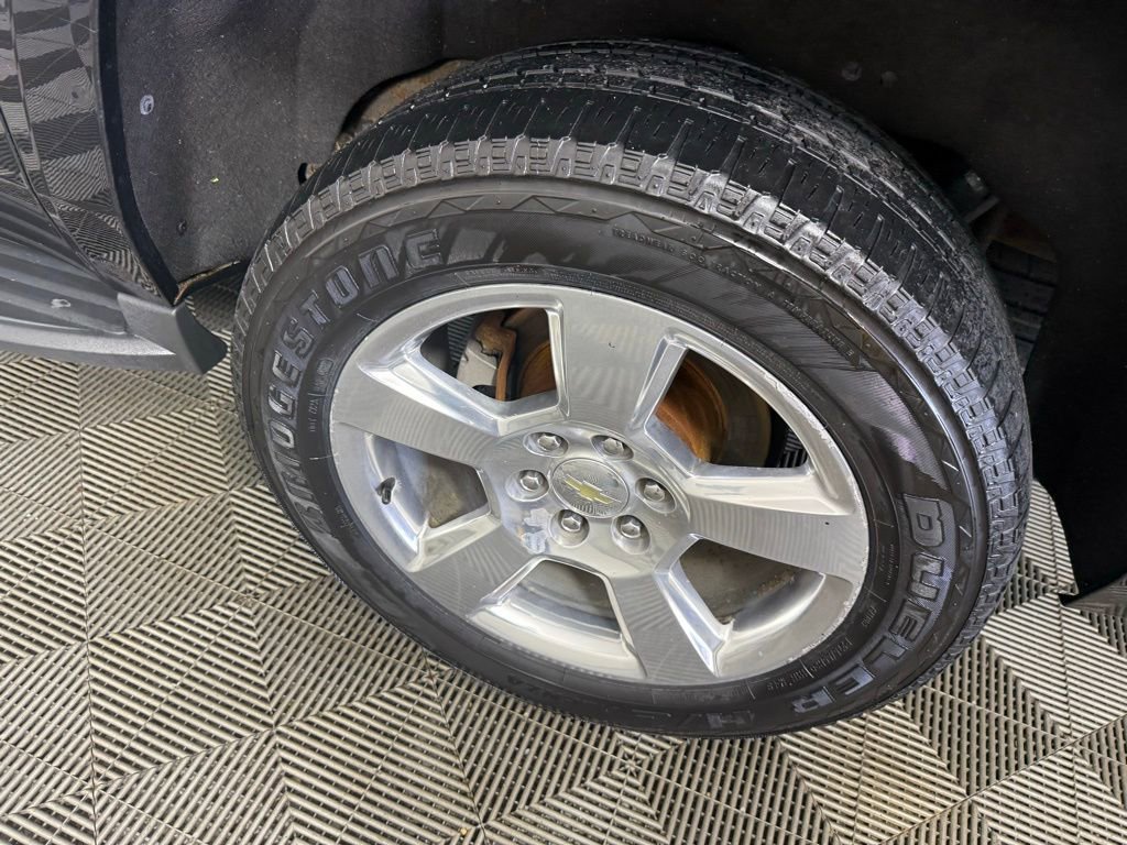 Used 2016 Chevrolet Suburban LT AWD/4WD image 10