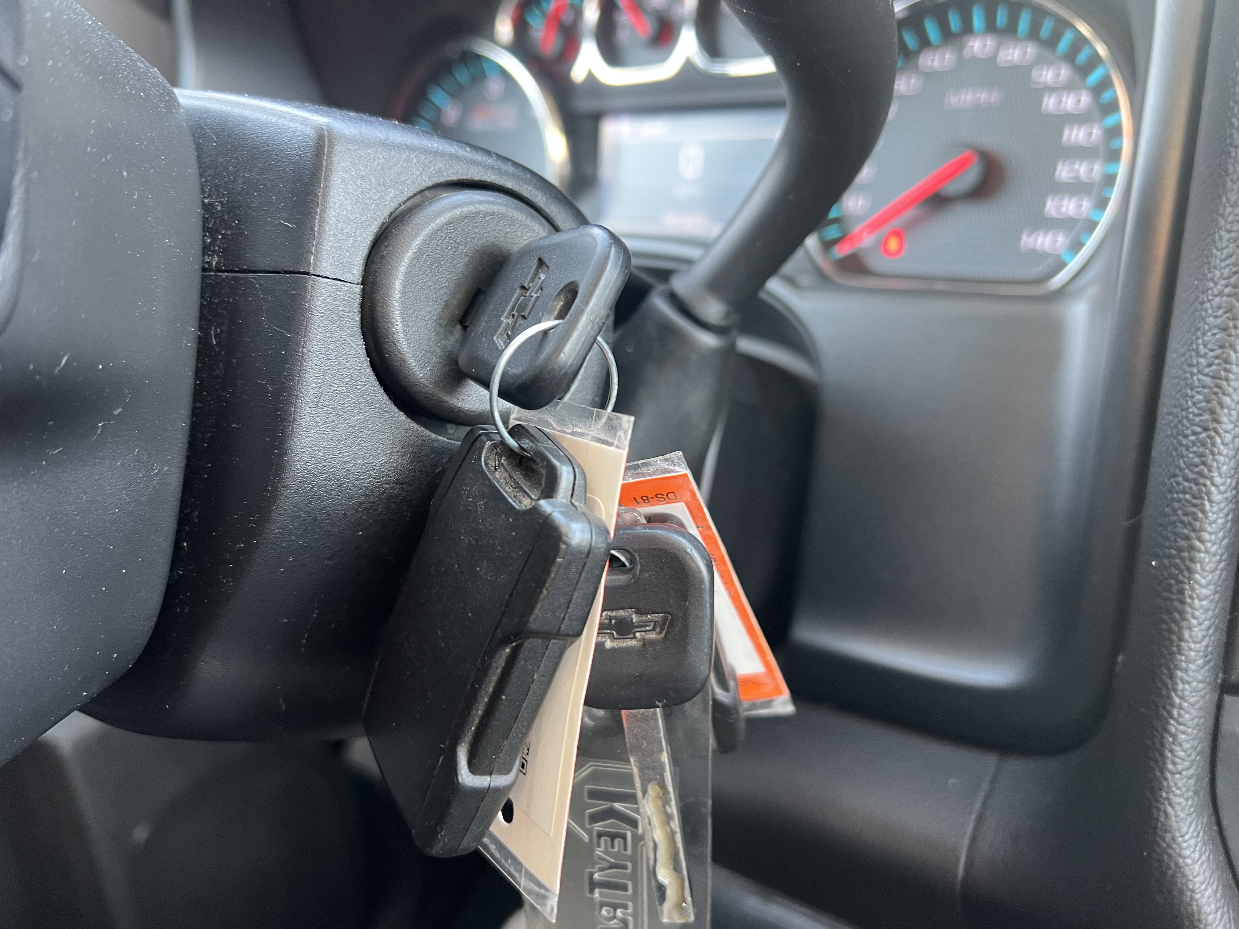 Used 2016 Chevrolet Silverado 1500 LT w/ LT Convenience Package image 24