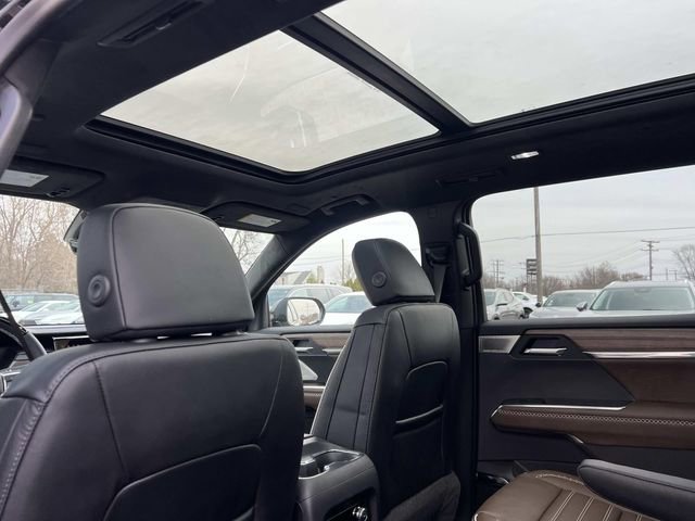 New 2026 GMC Acadia Denali Ultimate image 13