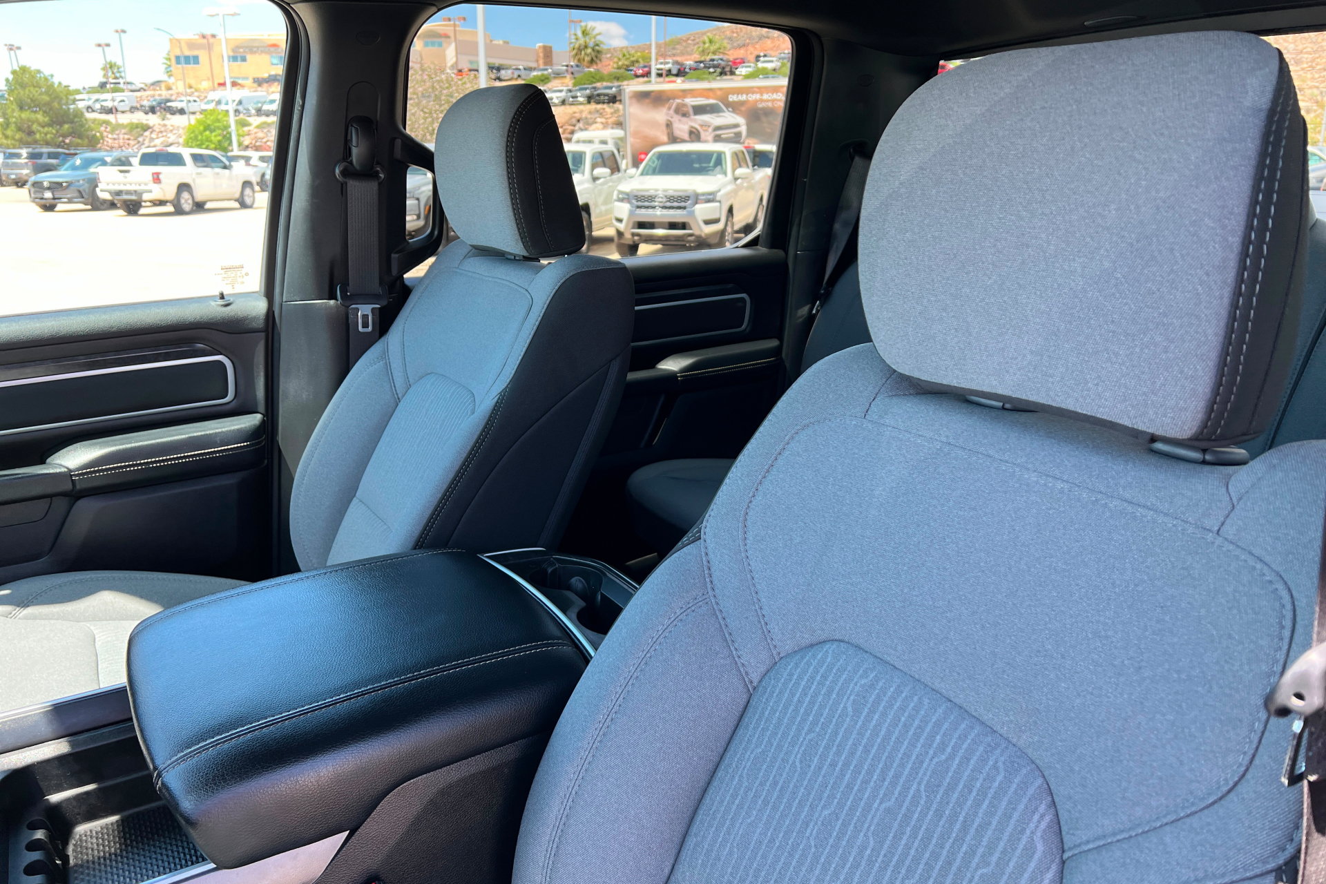 Used 2023 RAM 1500 Big Horn AWD/4WD image 16