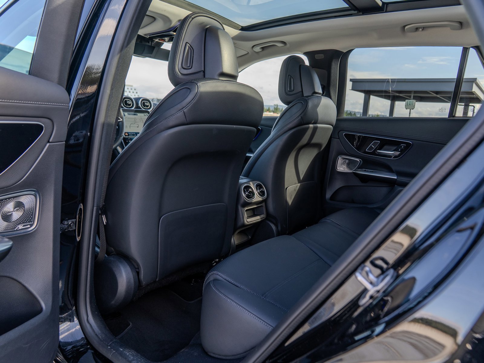 Used 2023 Mercedes-Benz GLC 300 4MATIC image 20