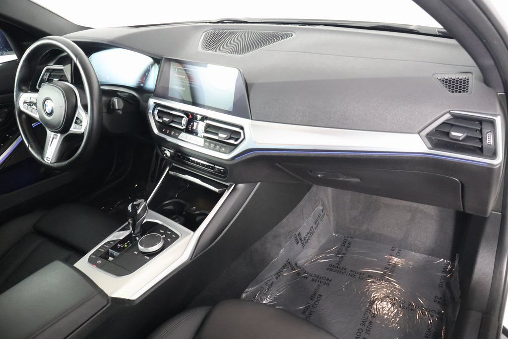 Used 2021 BMW M340i RWD image 9