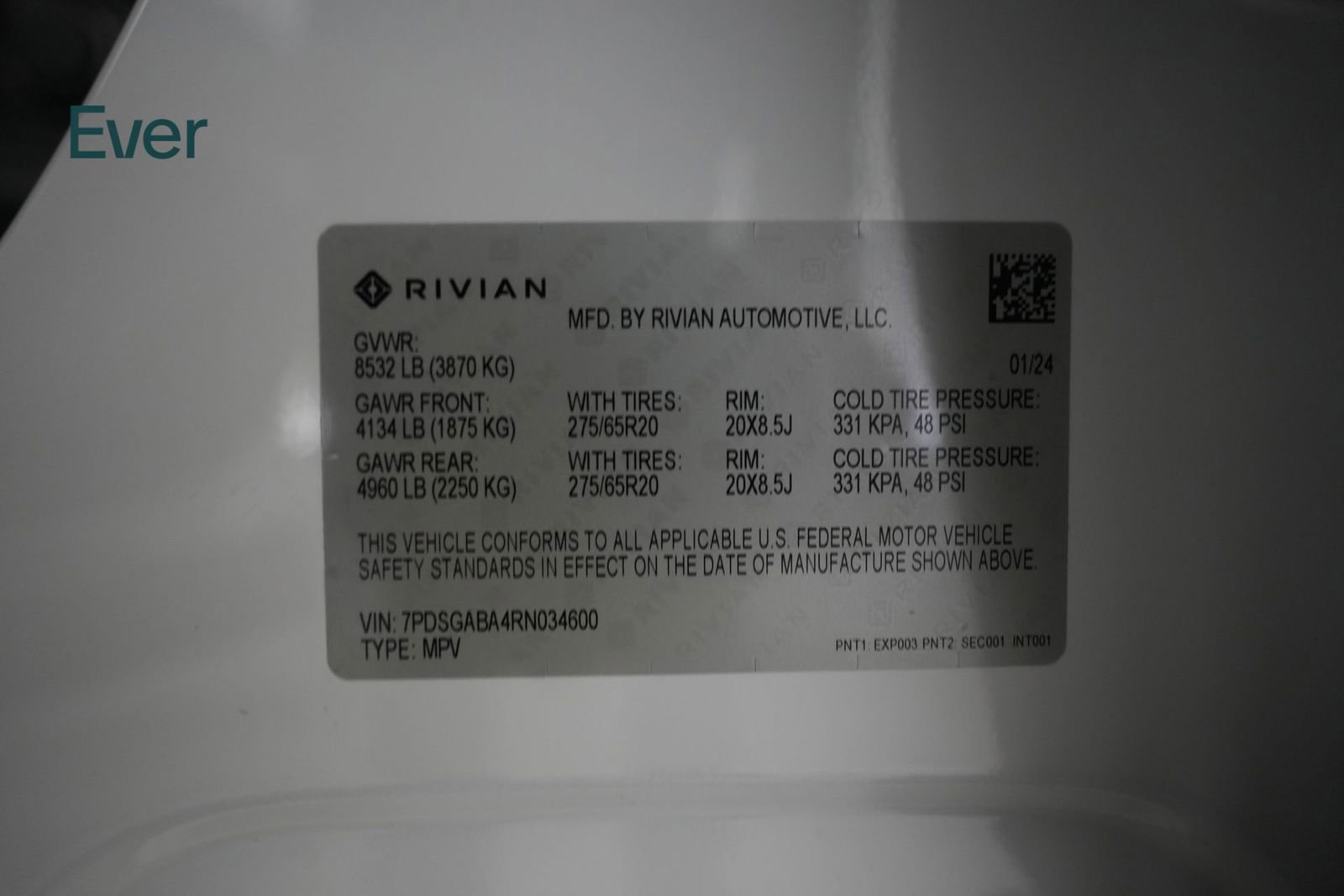 Used 2024 Rivian R1S Adventure AWD/4WD image 28