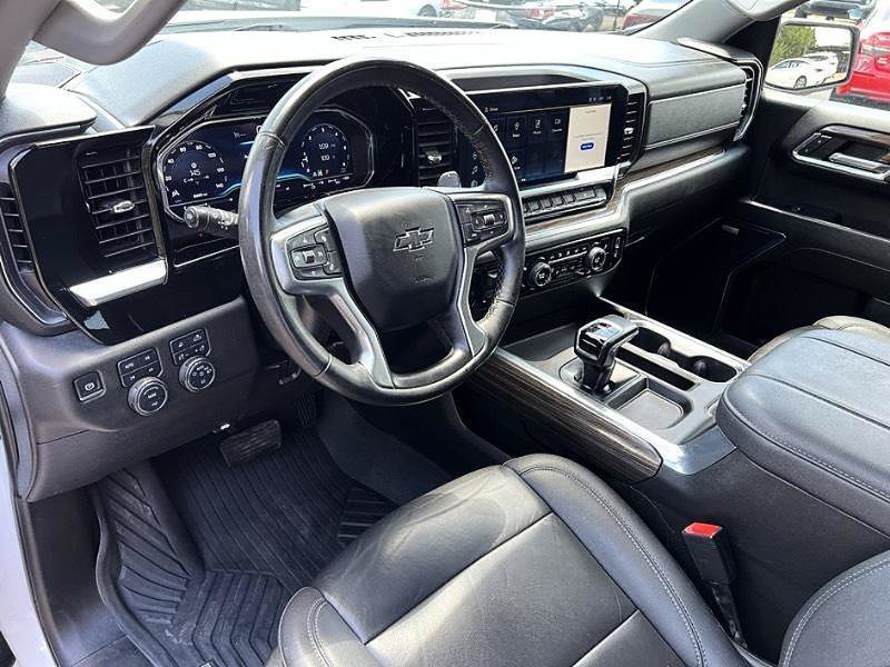 Used 2023 Chevrolet Silverado 1500 RST w/ Convenience Package II AWD/4WD image 16
