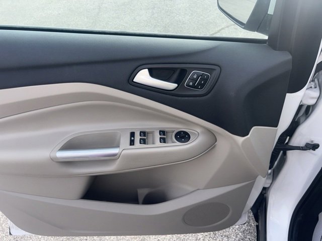 Used 2017 Ford Escape Titanium image 13