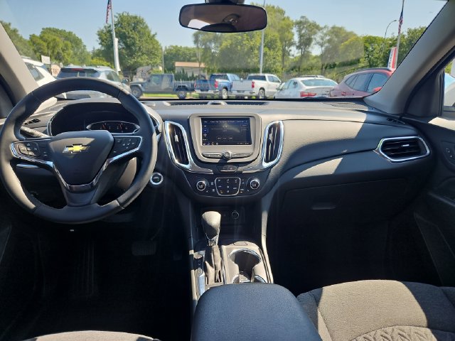 Used 2024 Chevrolet Equinox LT FWD image 12