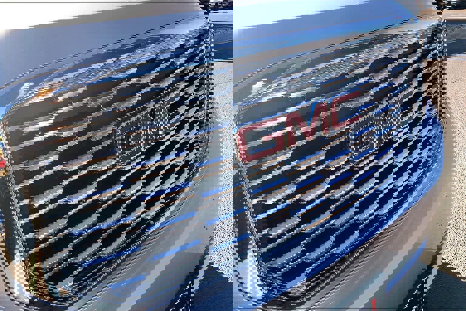 Used 2019 GMC Yukon XL Denali w/ Open Road Package image 29