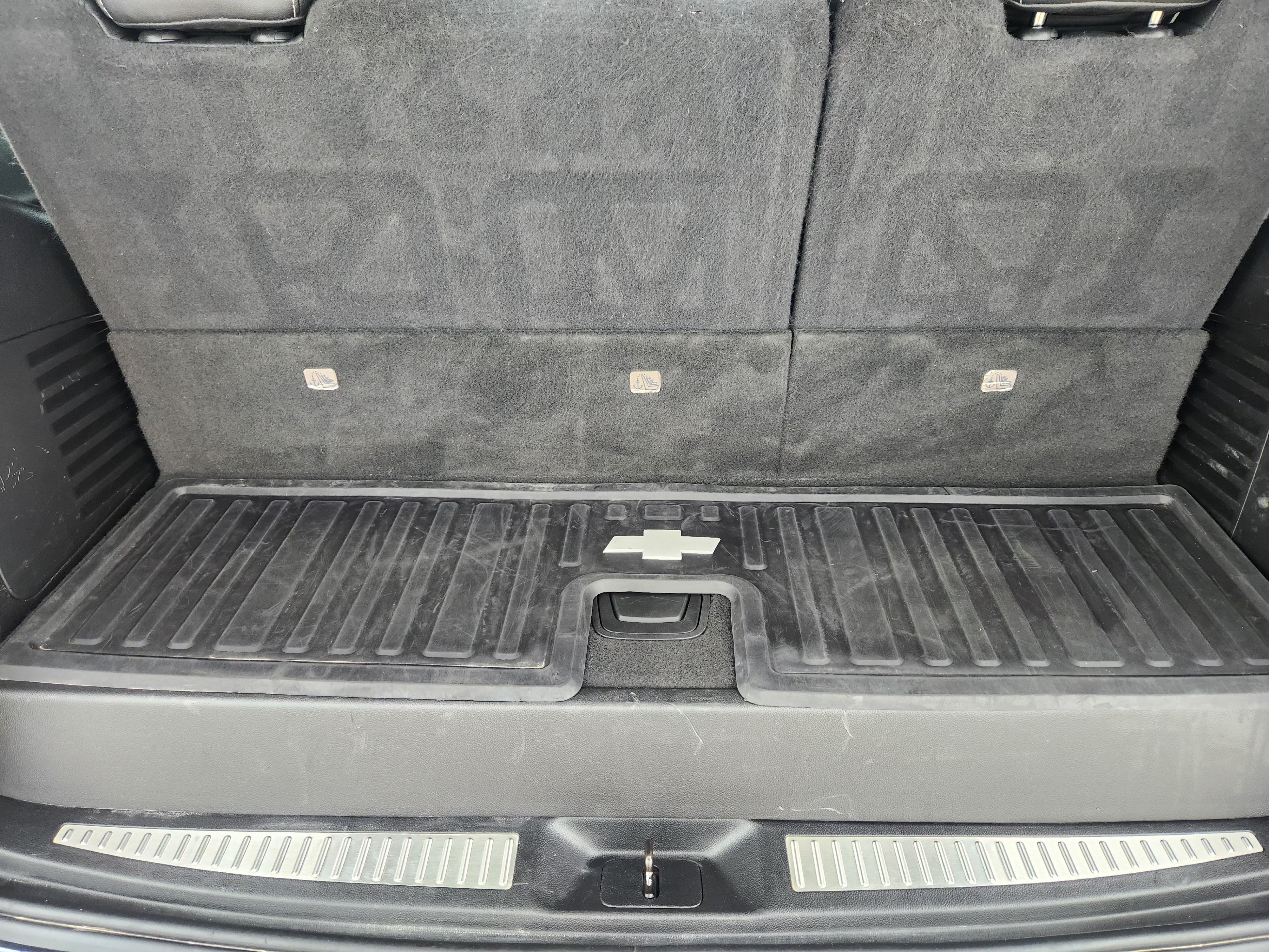 Used 2020 Chevrolet Tahoe Premier AWD/4WD image 35