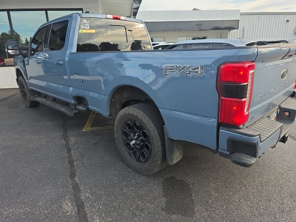 Used 2023 Ford F350 Lariat w/ Lariat Ultimate Package AWD/4WD image 7