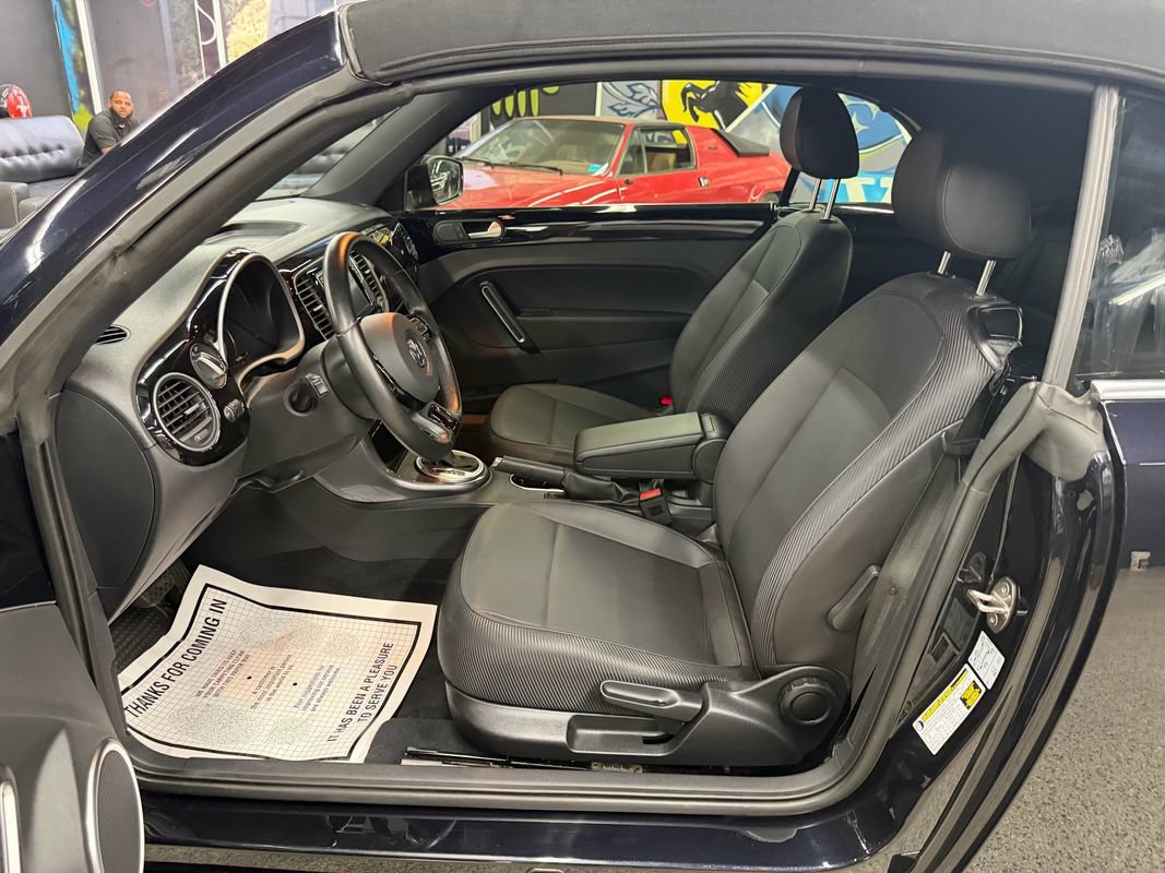 Used 2019 Volkswagen Beetle 2.0T S FWD image 16