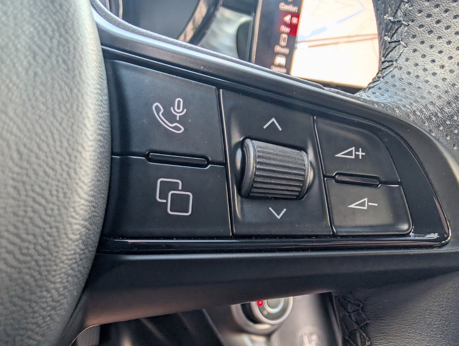 Used 2024 Alfa Romeo Tonale Ti w/ Active Assist Package image 27