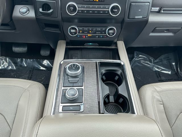 Used 2021 Ford Expedition Max Limited image 15