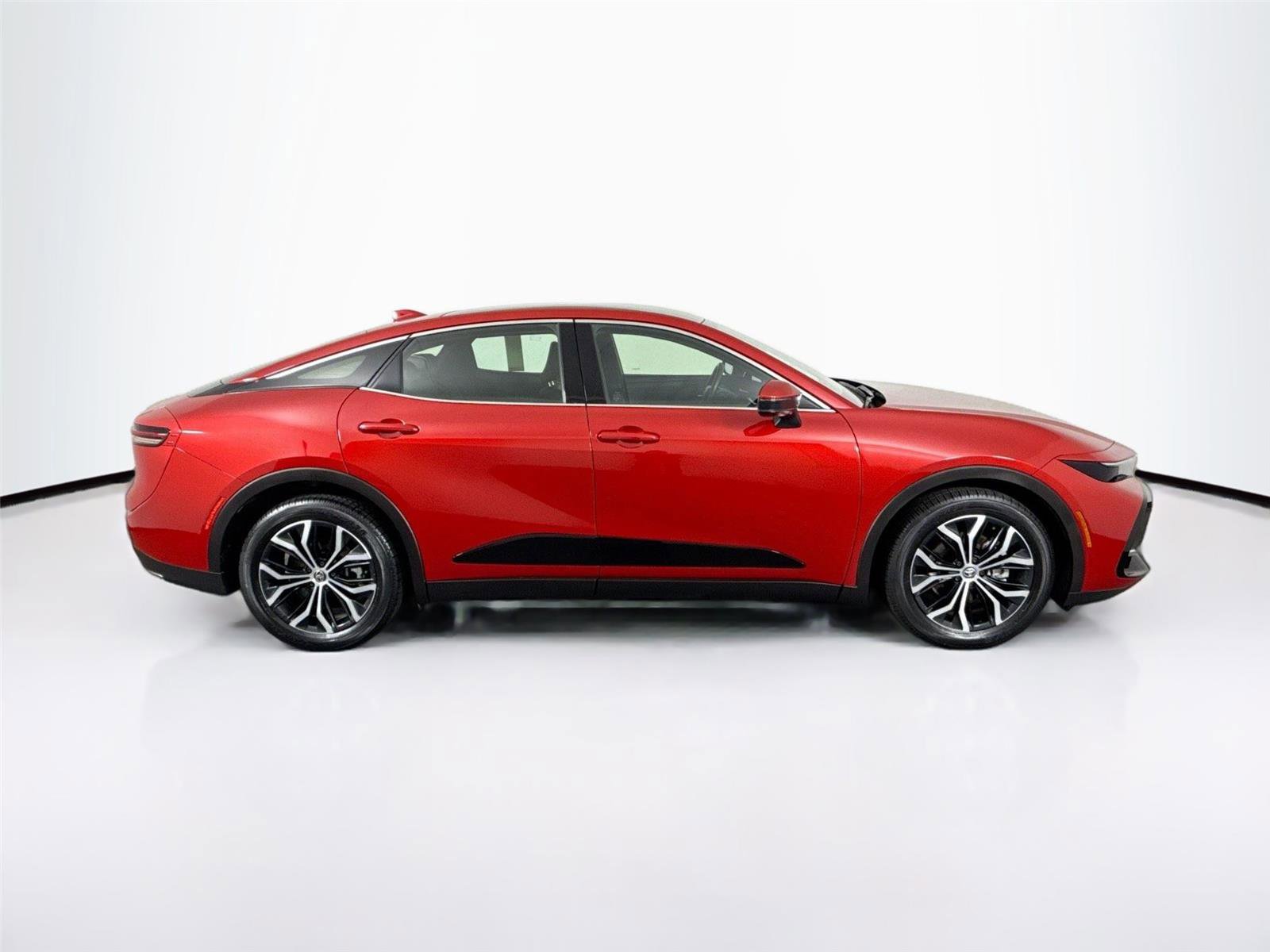 Certified 2023 Toyota Crown AWD/4WD image 11