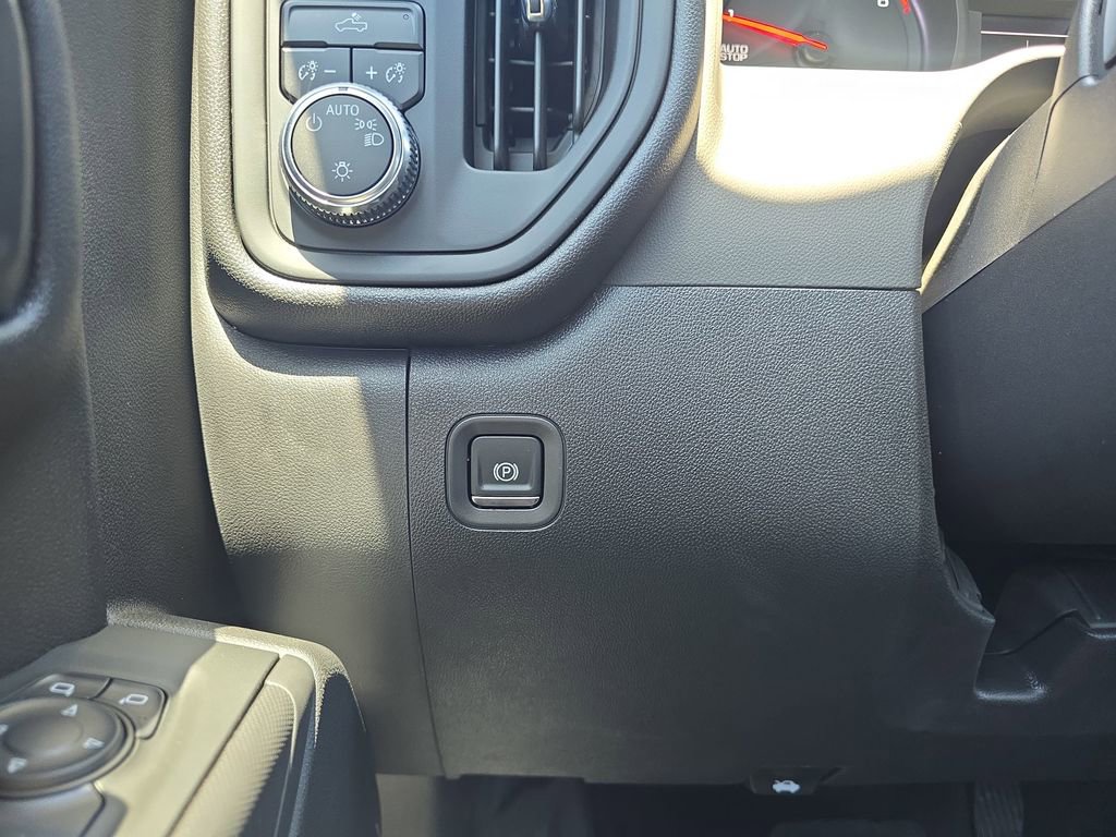 New 2025 GMC Sierra 1500 Pro w/ Pro Value Package AWD/4WD image 23