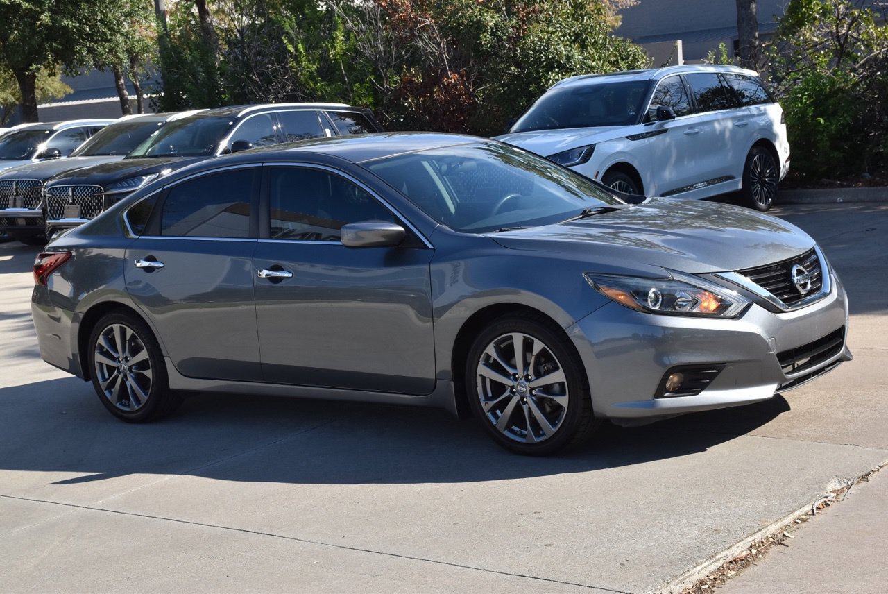 Used 2018 Nissan Altima 2.5 SR w/ SR Special Edition FWD image 5