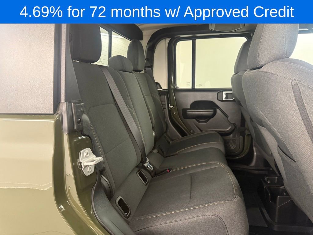 Used 2024 Jeep Gladiator Sport image 11