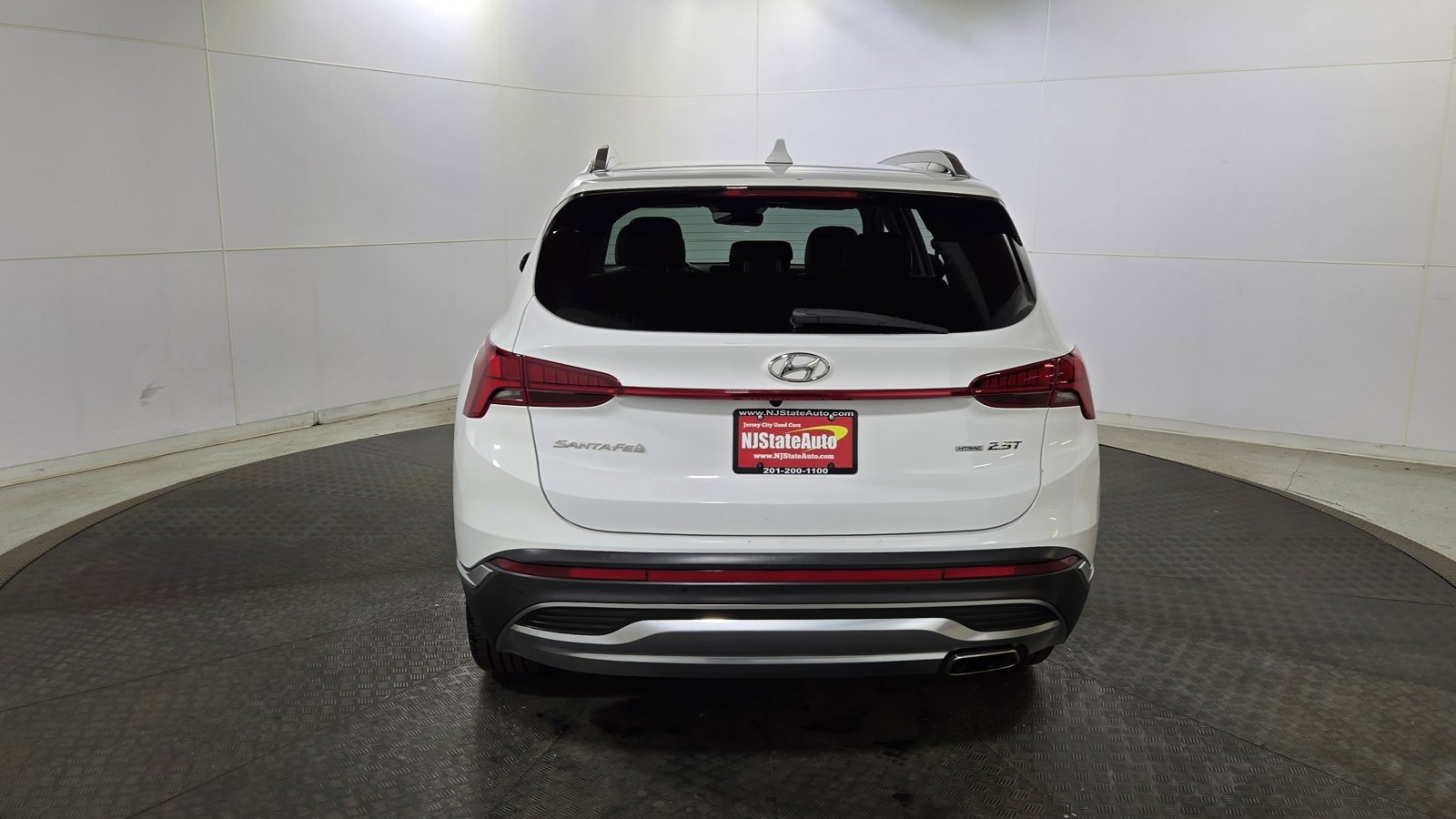 Used 2023 Hyundai Santa Fe Limited image 6