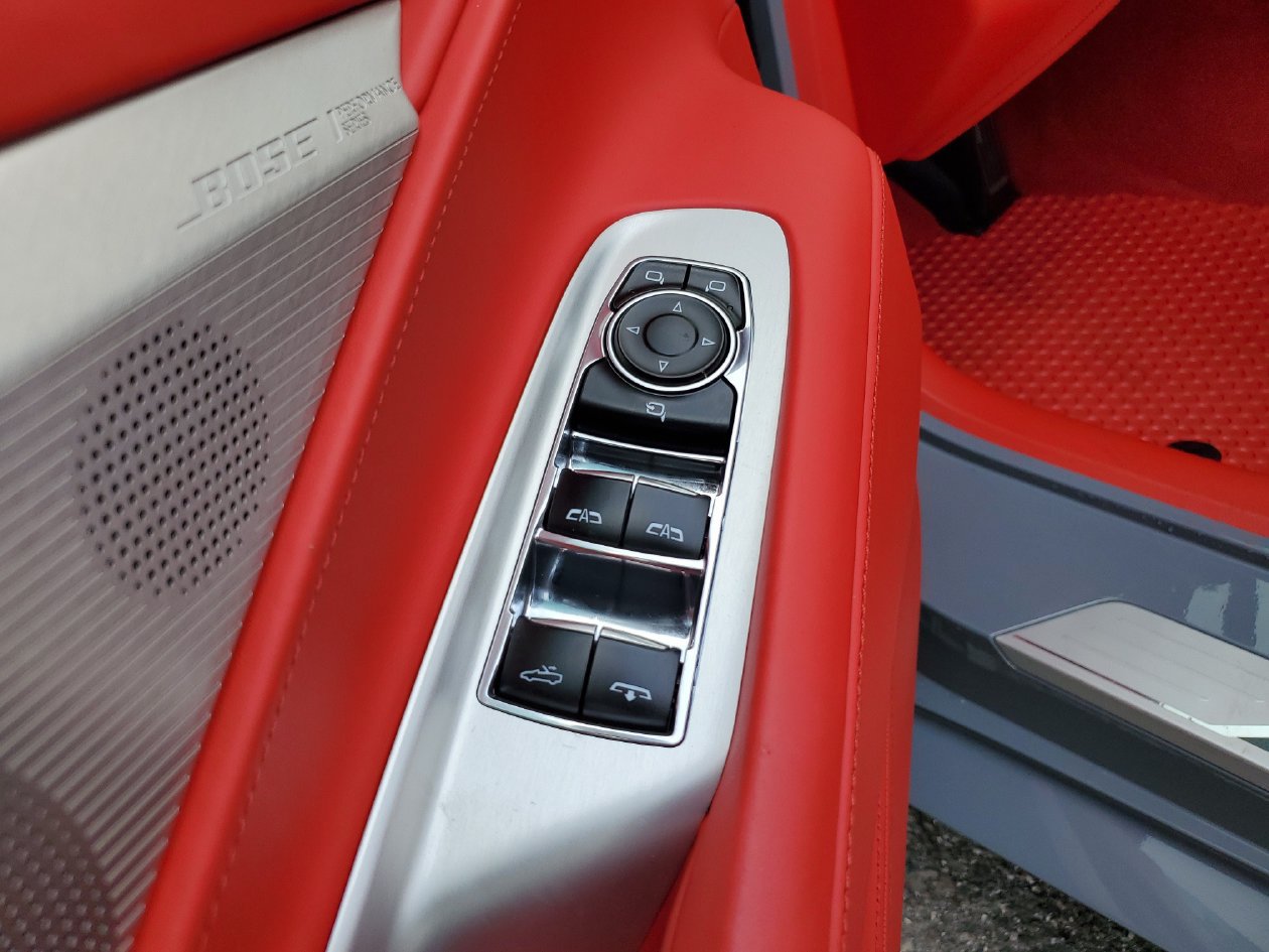 Used 2024 Chevrolet Corvette Stingray Premium Conv w/ 3LT RWD image 11