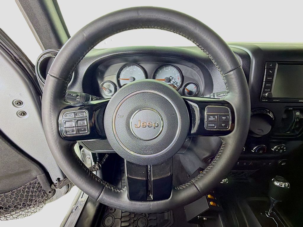 Used 2017 Jeep Wrangler Unlimited Sahara image 13