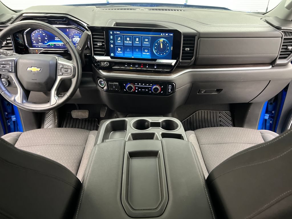 Used 2025 Chevrolet Silverado 1500 LT AWD/4WD image 38