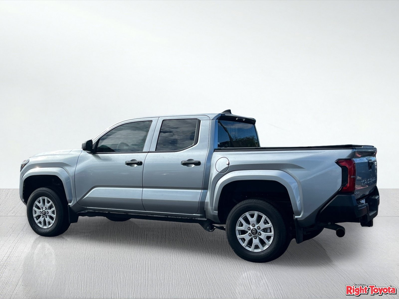 Certified 2024 Toyota Tacoma SR w/ SR Upgrade Package AWD/4WD image 5