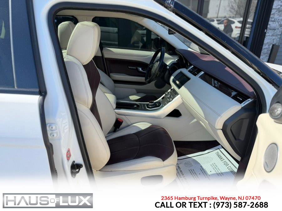 Used 2018 Land Rover Range Rover Evoque Autobiography image 25