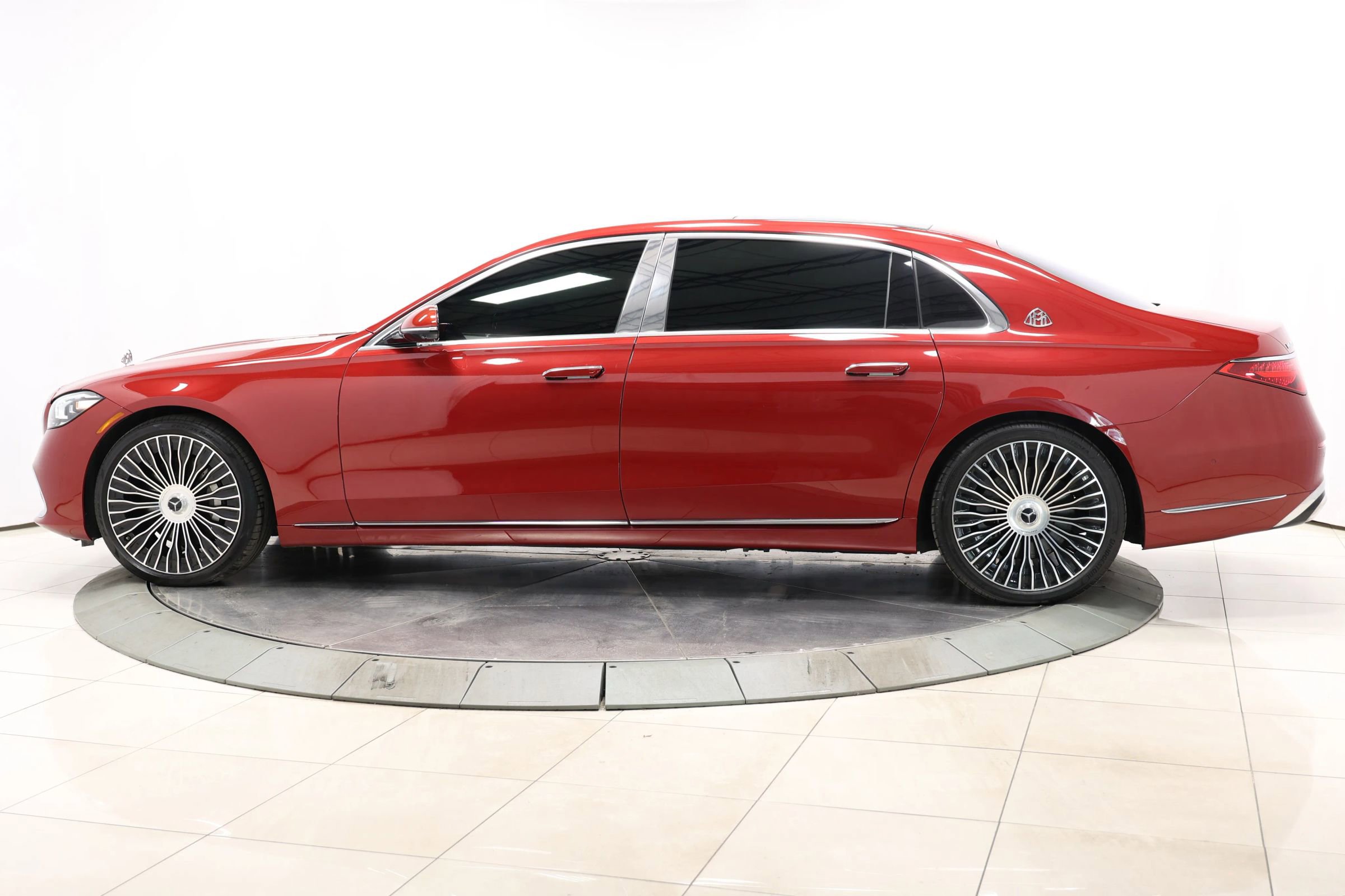 Used 2021 Mercedes-Benz Maybach S 580 4MATIC image 9