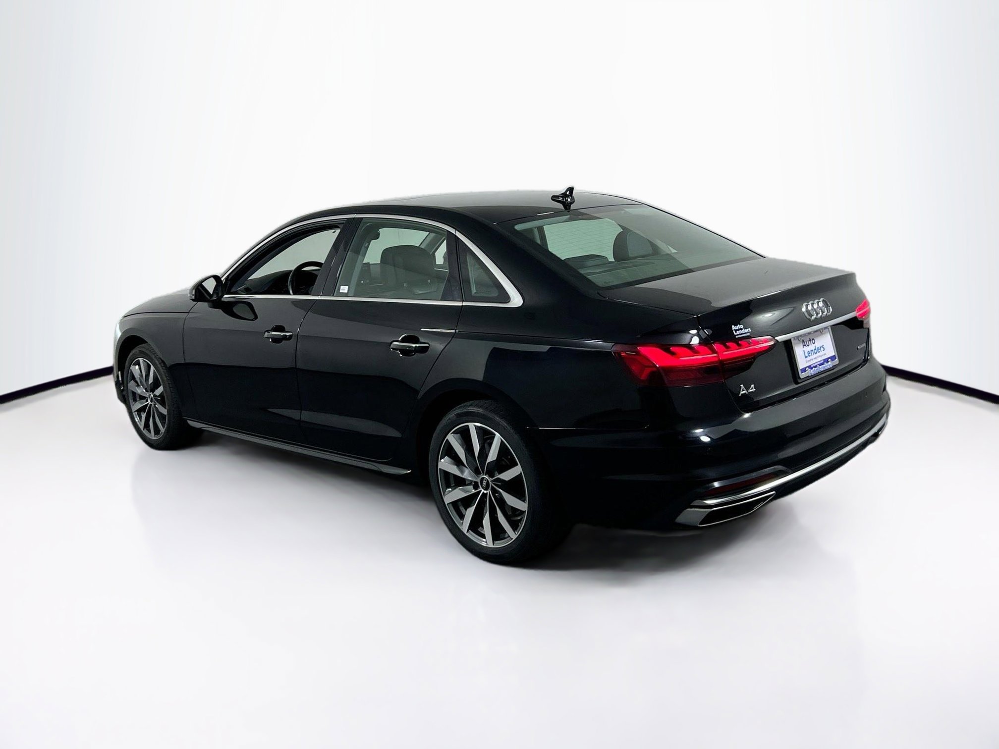 Used 2022 Audi A4 2.0T Premium Plus w/ Premium Plus Package image 7