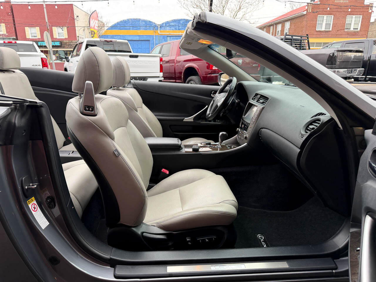 Used 2015 Lexus IS 250C 250 image 20