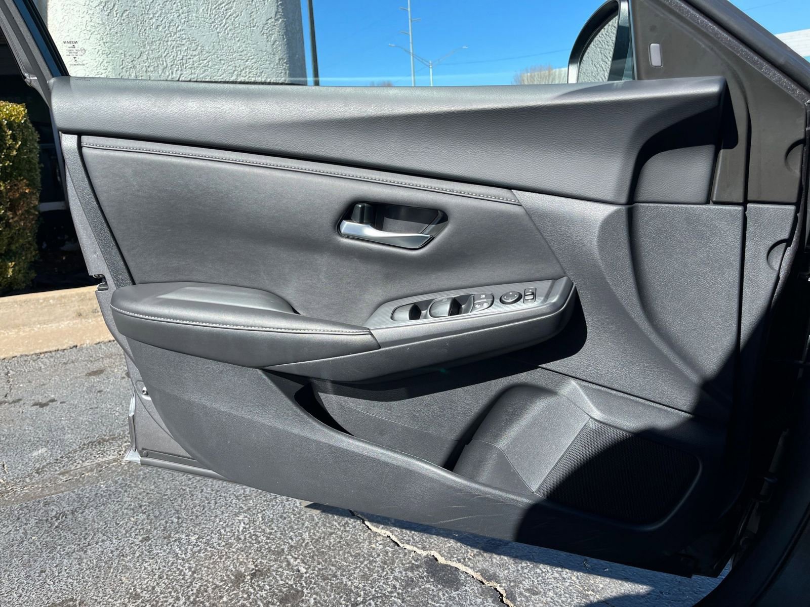 Used 2025 Nissan Sentra SV image 18