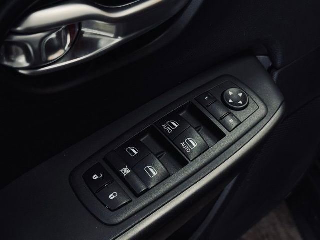 Certified 2022 Jeep Cherokee Trailhawk w/ Comfort/Convenience Group image 15