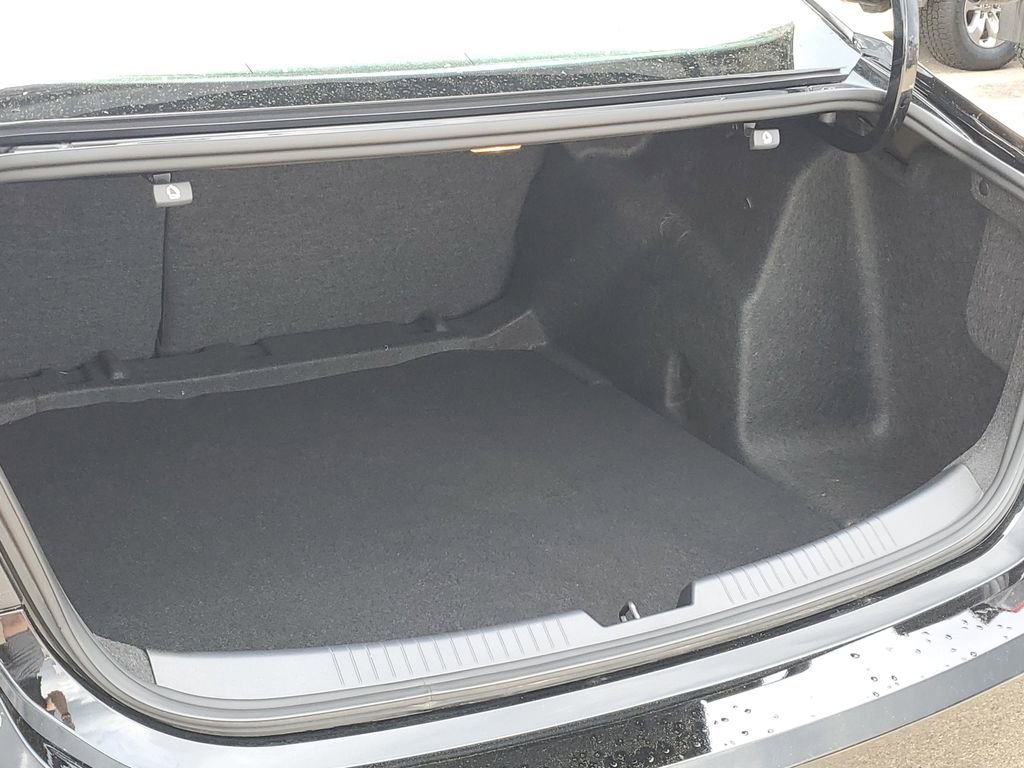 Used 2022 Chevrolet Malibu RS FWD image 29