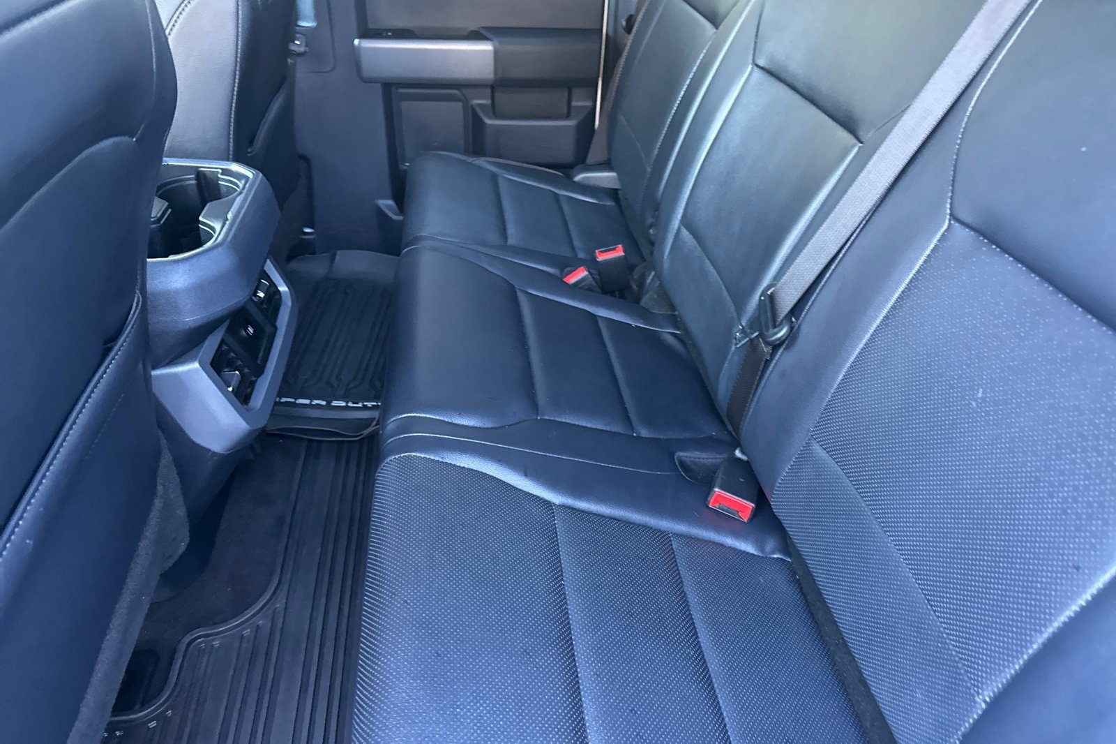 Used 2024 Ford F250 Lariat w/ Sport Appearance Package image 15